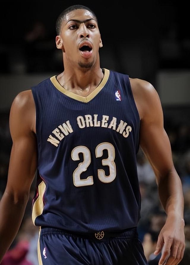 达拉斯独行侠训练开放日；窗口期扳平良机引欢呼；全明星赛在即；控场能力受关注的简单介绍-爱游戏体育